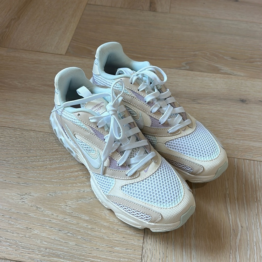 Nike zoom air sneakers